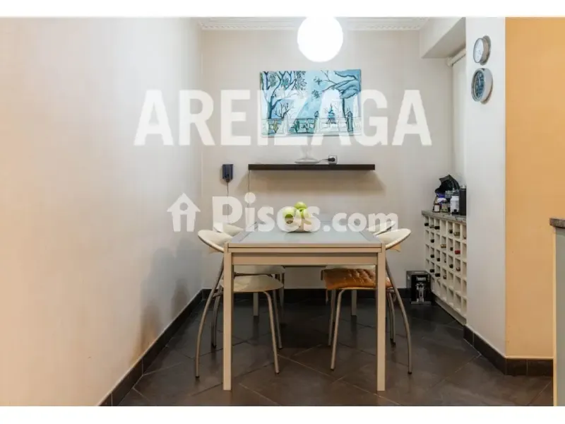 Salle à manger - Spacious Apartment with Terrace in Amara