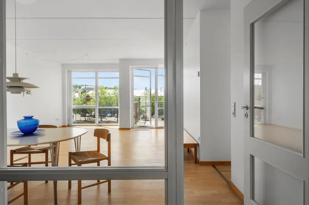 Söögituba - Apartment with High Ceilings in Allerød