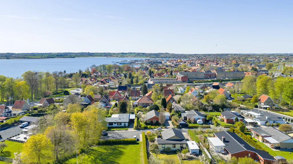 Õhuvaade - Villa with Garden and High Lofted Cellar in Faaborg