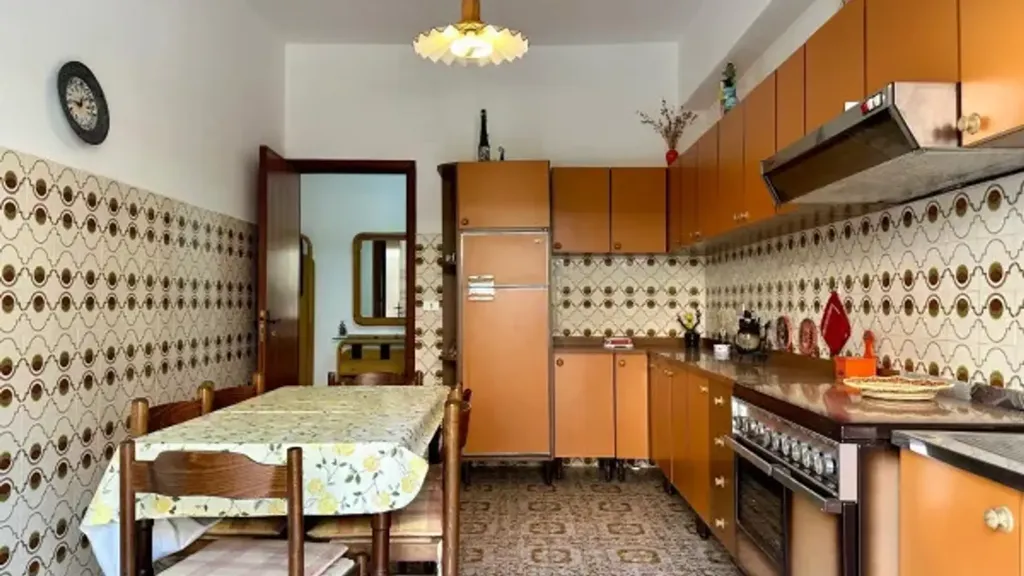 Köök - Ground Floor Apartment with Garden in Oliveri