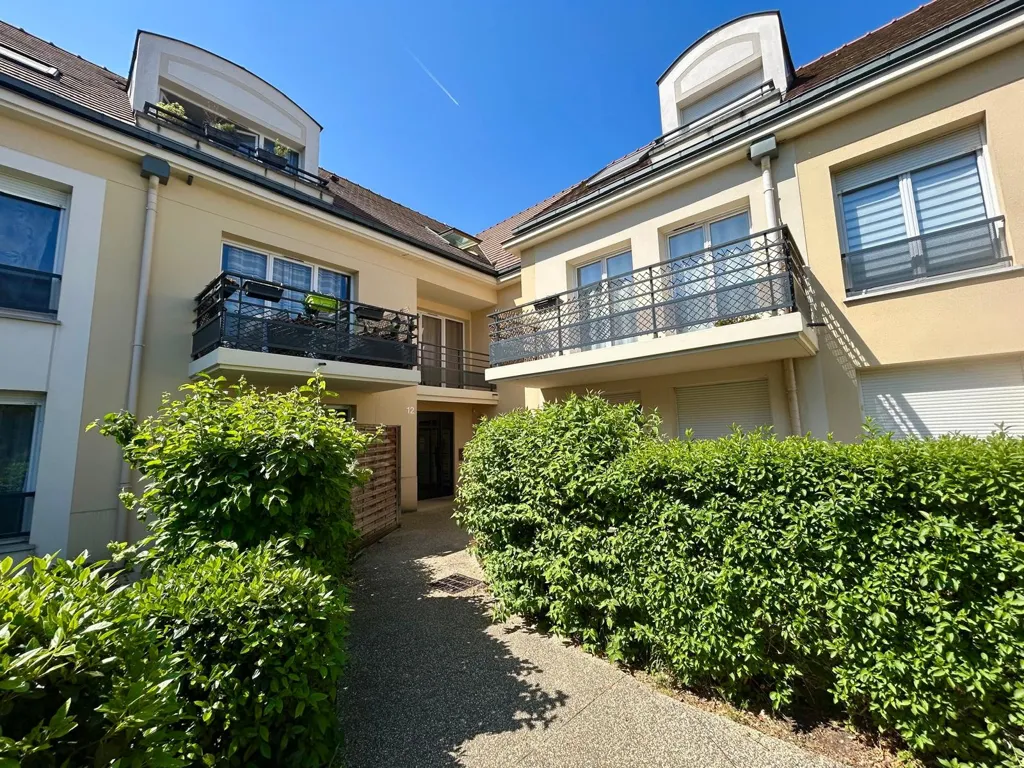 Extérieur - Appartement avec terrasse et vue dégagée à Mennecy
