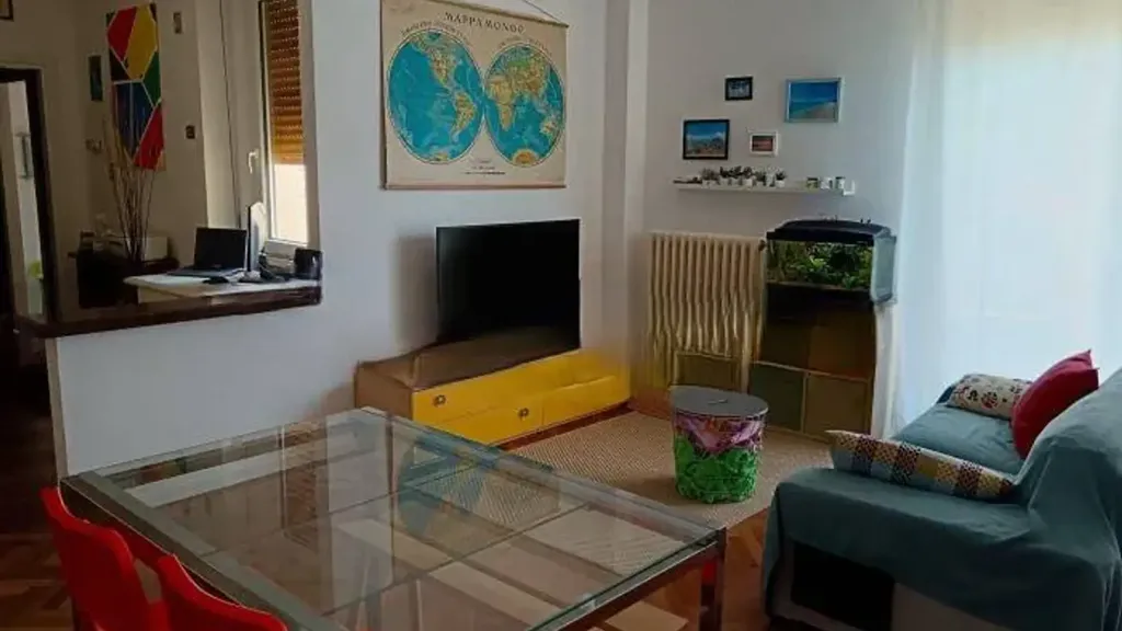 Séjour - Rearfacing Apartment with Balconies in Senigallia