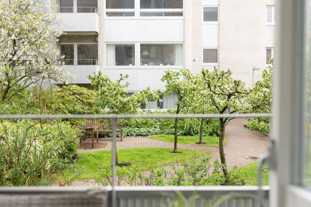 Jardin - Apartment with Balcony in Stockholm