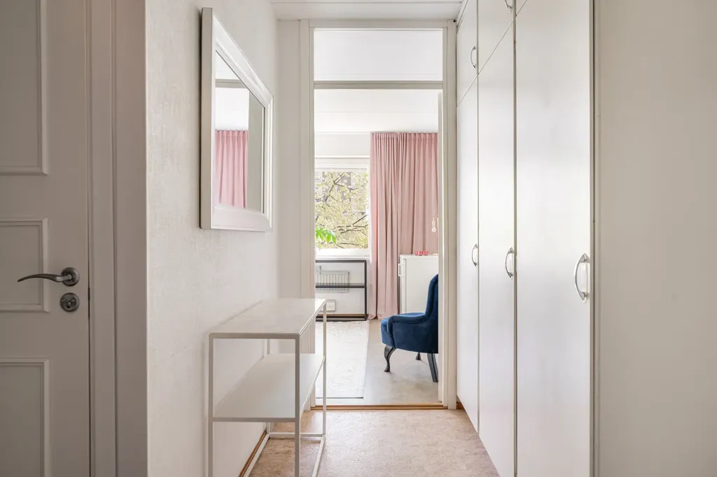 Hallway - Apartment with Rental Unit in Täby
