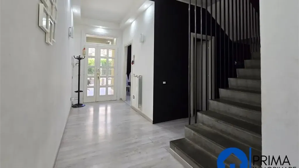 Rooms - Villa with Two Gardens on Viale Donatelli, Terni