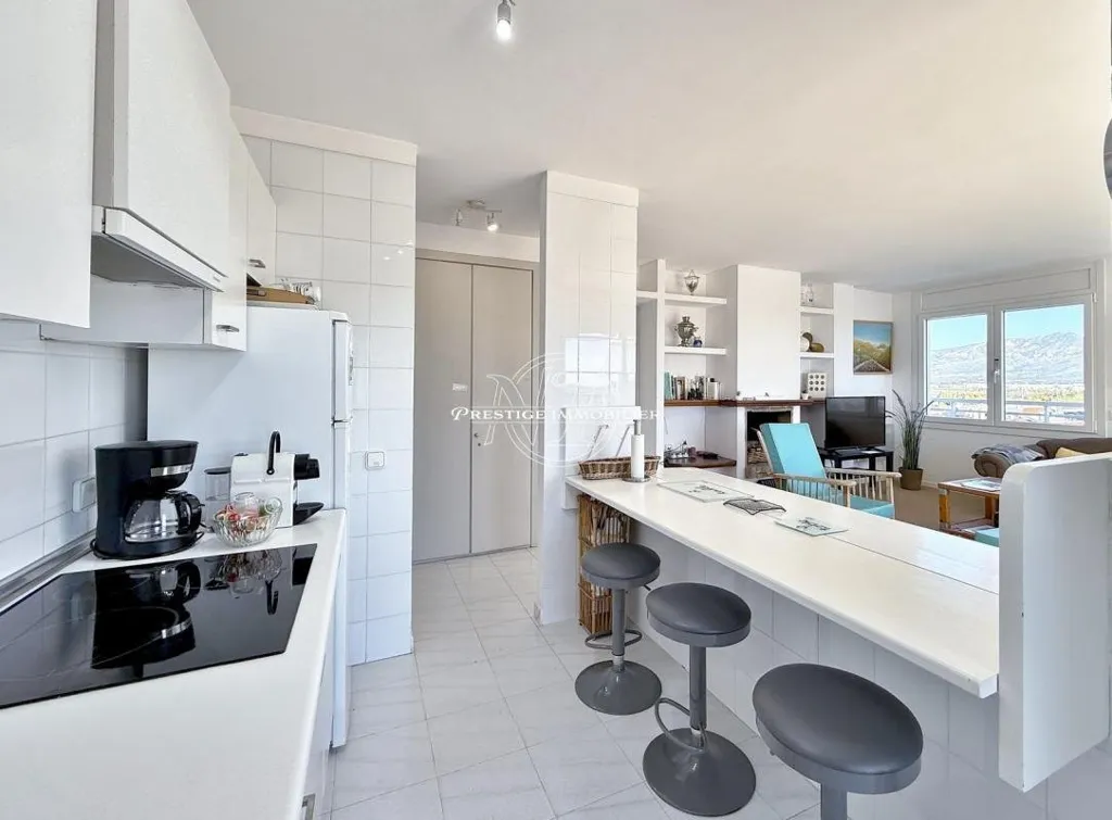 Cuisine - Penthouse with Sea View in Empuriabrava