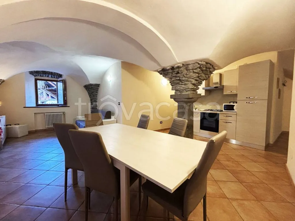 Söögituba - Restored Chalet Apartment in Pragelato