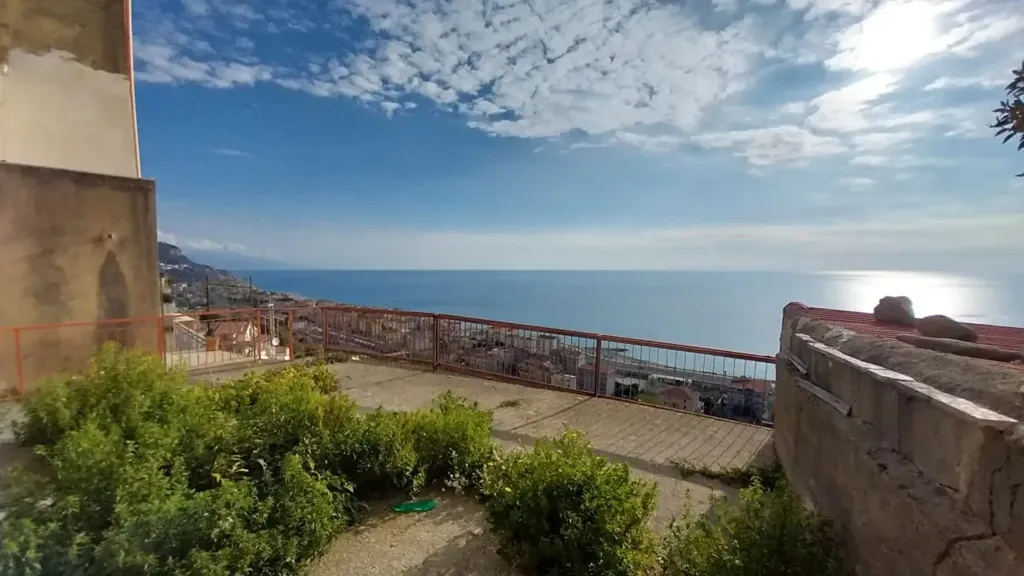 Terrass - Panoramic Apartment with Sea View in Cetraro