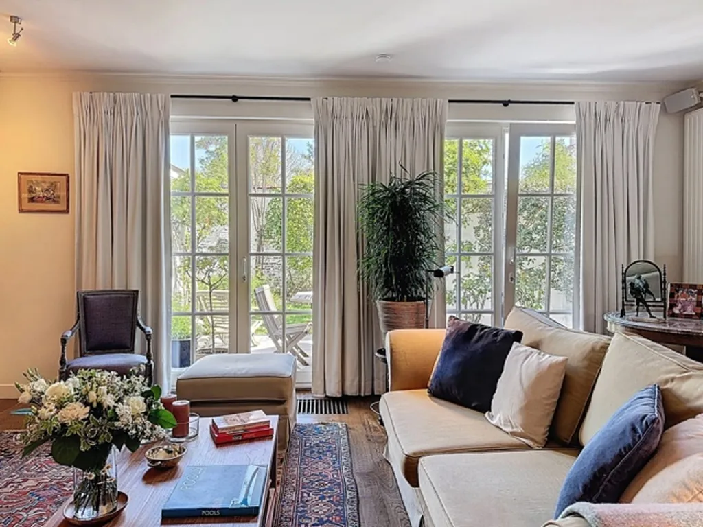 Living Room - Charmant House with Garden near Uccle