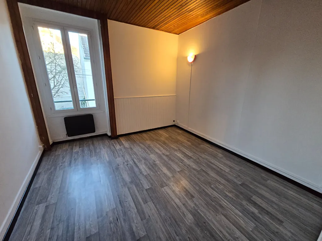 Toad - City Centre Flat with 2 Bedrooms in Trilport