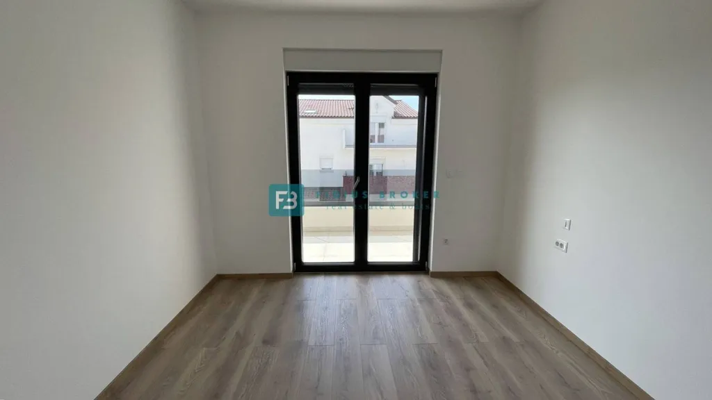 Stanze - Two-Bedroom Apartment with Garden in Vodice