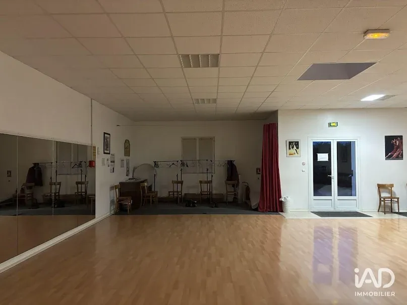 Toad - Commercial Space with Accessibility in Compiègne