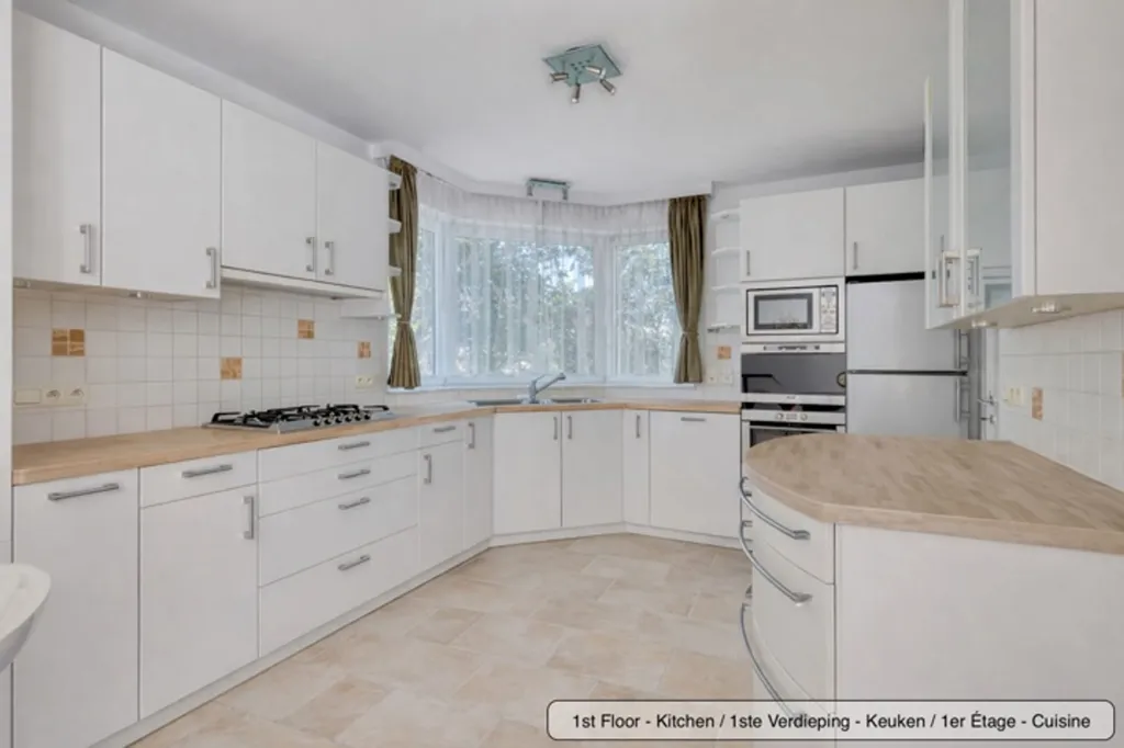 Cuisine - Villa Prestigieuse avec Terrasse à Kraainem