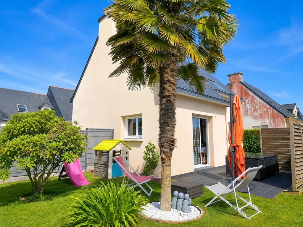 Aed - Recent House with Garden in Grand-Champ
