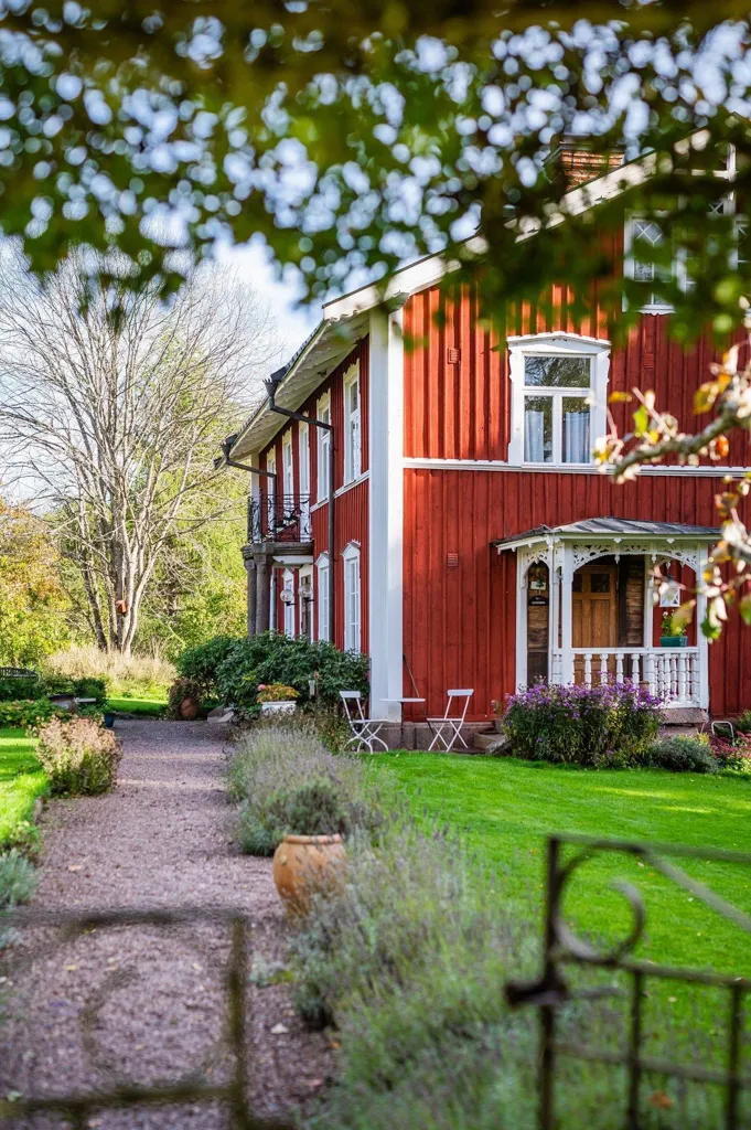 8-toaline maja asukohas Ödeshögs kommun