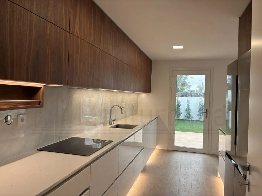 Cuisine - Luxury Semidetached House with Pool in Cascais