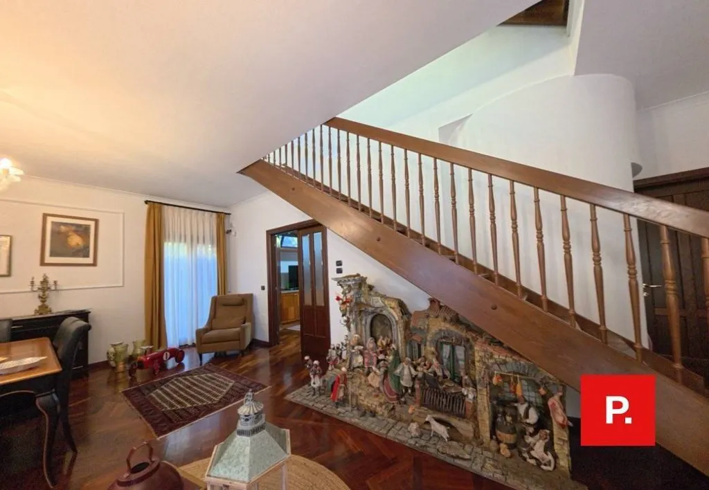 Pièces - Terraced Villa with Private Garden in Caserta
