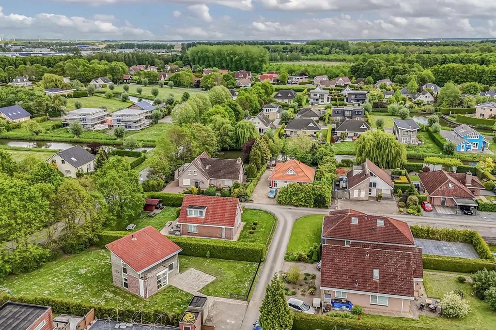 Õhuvaade - Villa with Large Garden in Zeewolde