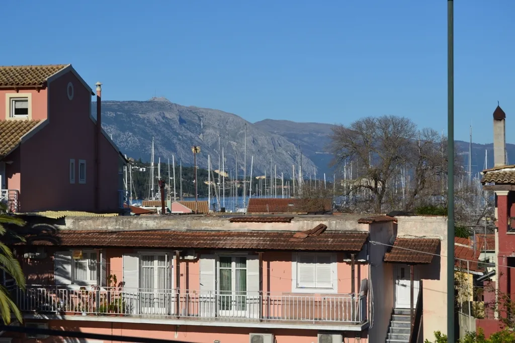 Rõdu - Sea View Flat with Fireplace in Corfu