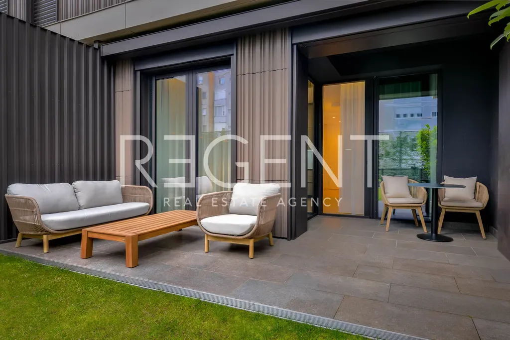 Giardino - Luxurious Apartment with Private Yard in Zagreb