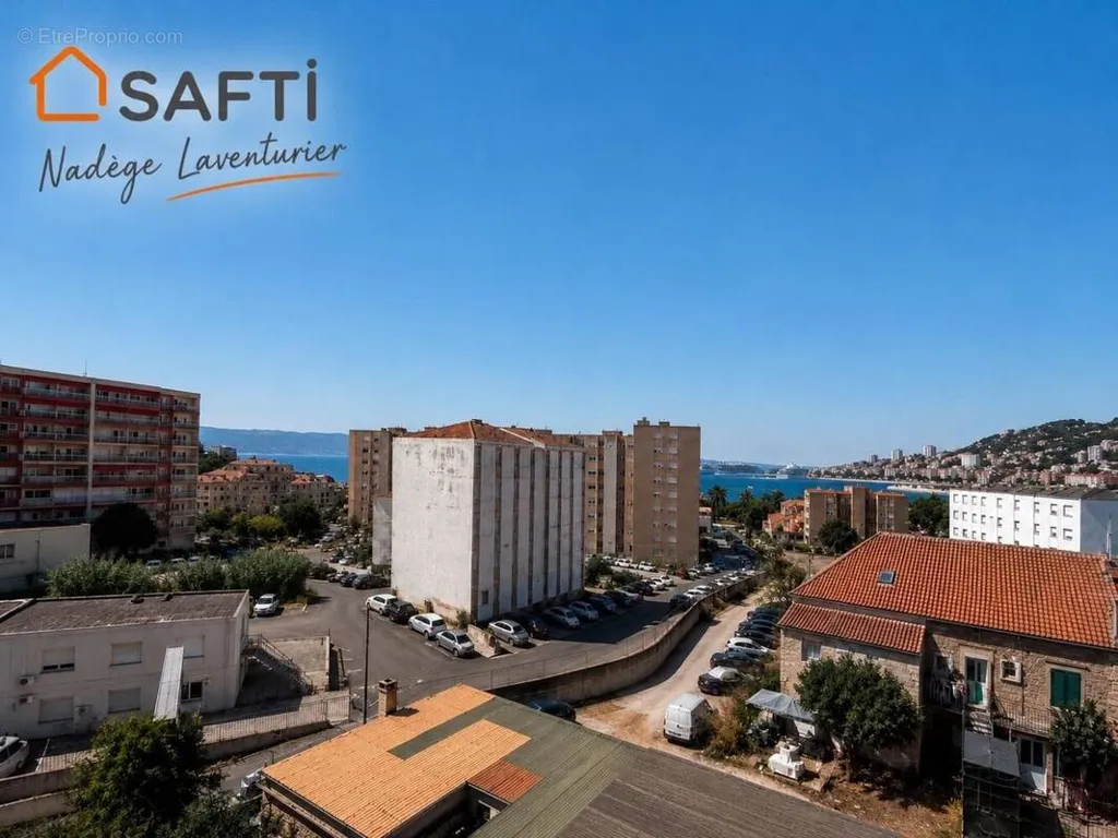 Balcone - Renovated 2-Bed Flat with Sea View in Ajaccio