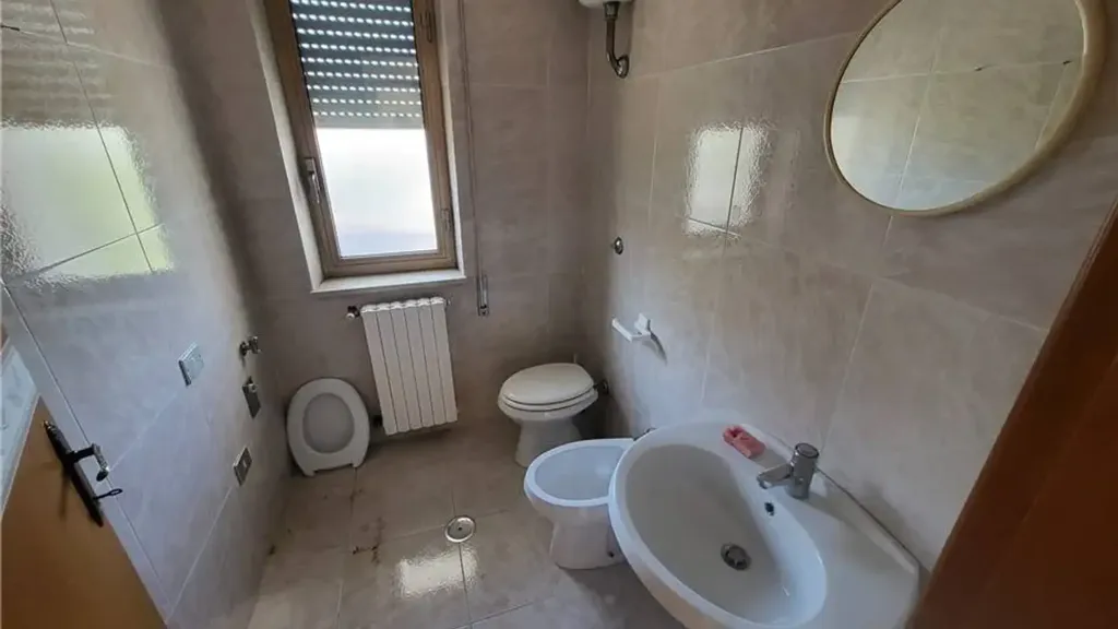 Appartement 6 pièces à IT