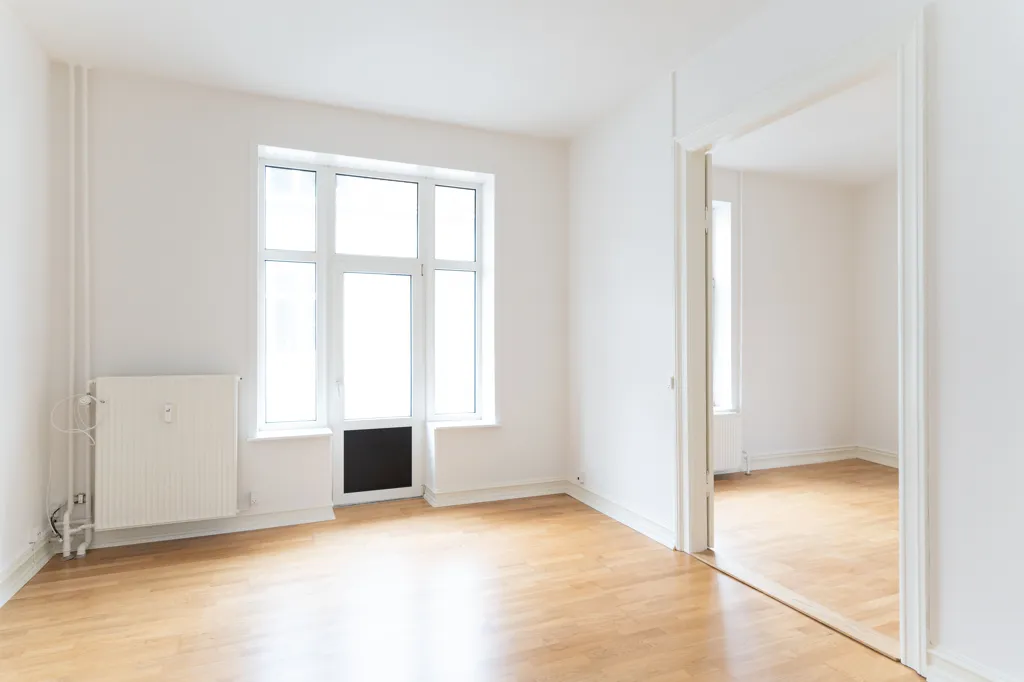 Pièces - Renovated Apartment with Two Balconies in Grenaa