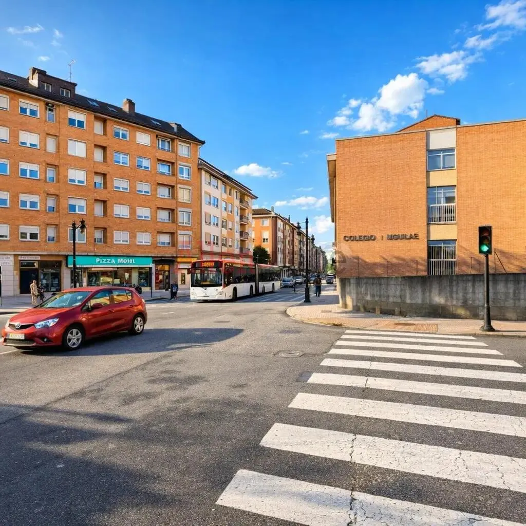 Välivaade - Garage with Automatic Gate in Oviedo
