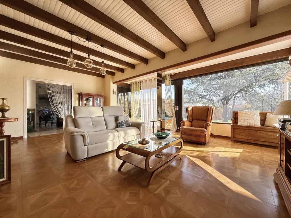 Living Room - Four-Face House with Mountain View in Rodès