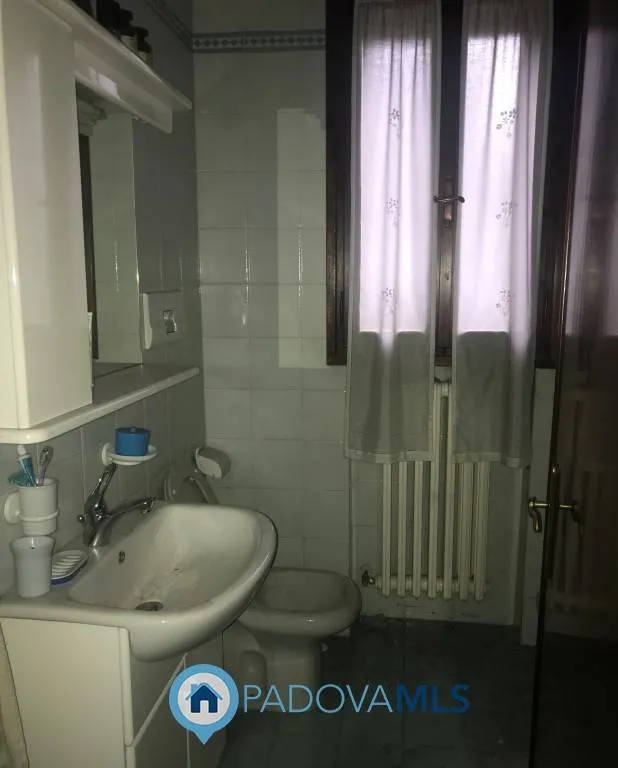 Bagni - Villa with Garden and Pool in San Giusto Canavese