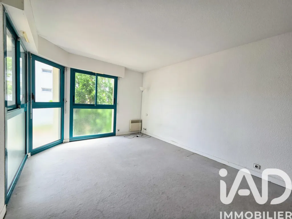 Toad - 3-Bed Apartment with Private Parking near Royan Beach