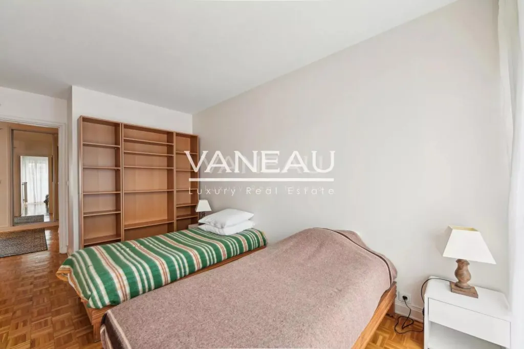 Chambres - Appartement meublé avec balcon à Paris XIIIe