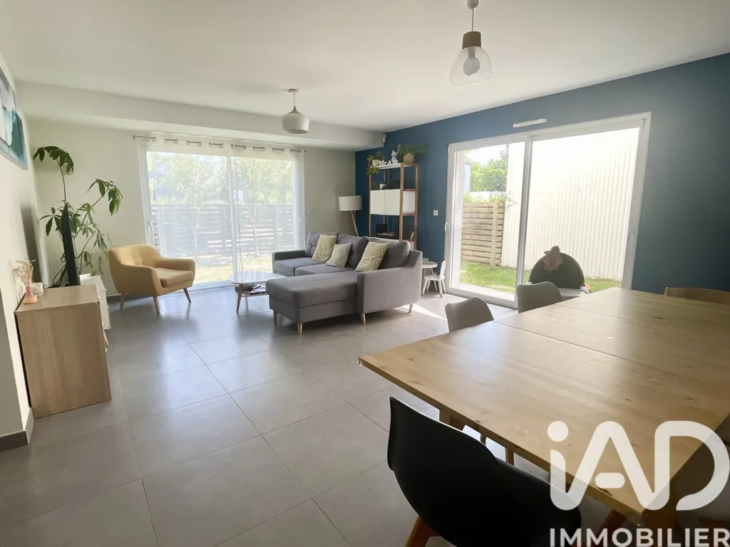 Salle à manger - Maison Moderne avec Terrasse à Couëron