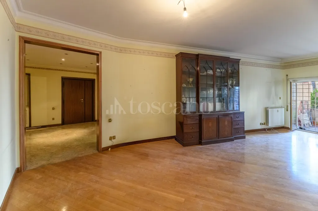 Elutuba - Spacious Apartment with Balcony in Monteverde, Rome
