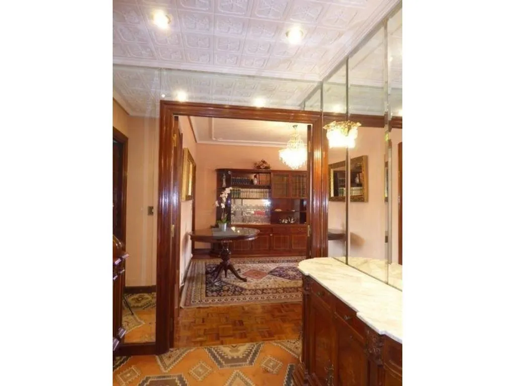 Entrée - Bright Apartment with Lift in Bilbao