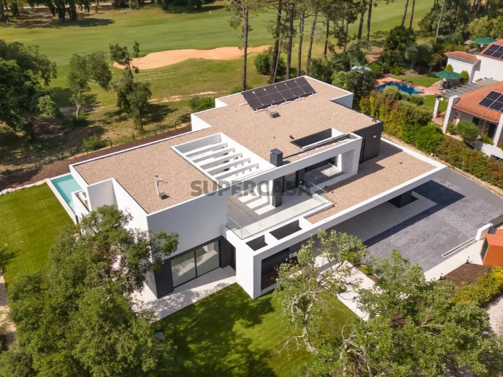 Õhuvaade - Contemporary Villa with Golf View in Sesimbra
