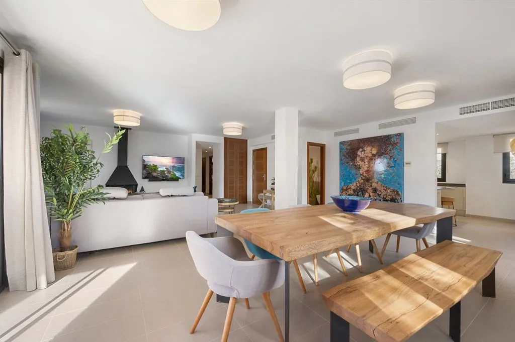 Dining Room - Luxury Ground Floor Flat with Garden in Camp de Mar