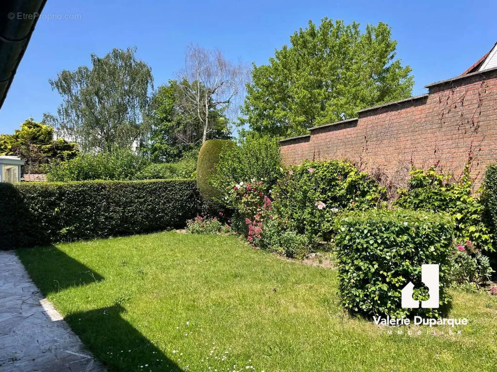4-toaline maja asukohas Marcq-En-Baroeul