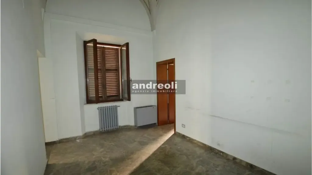 Pièces - Affresco-Decorated Apartment in Jesi's Historic Centre