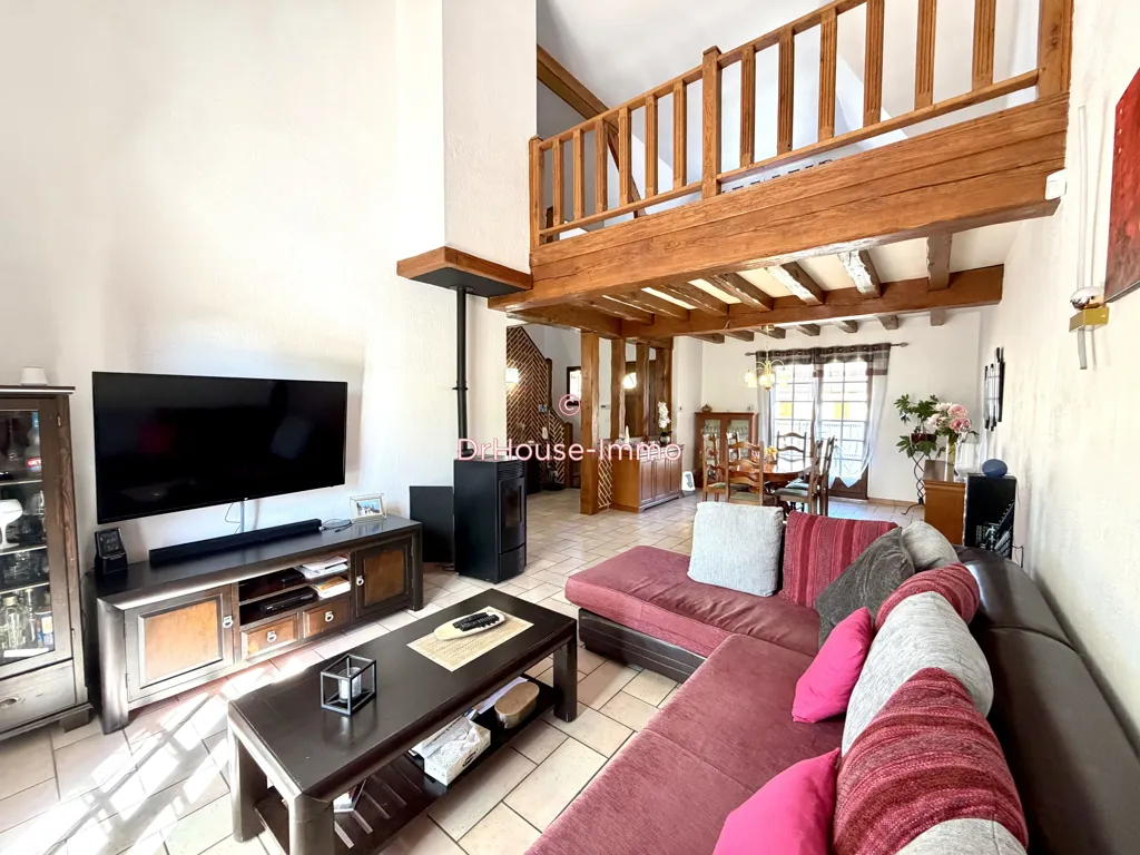 Elutuba - House with Pool and Jacuzzi in Villemandeur