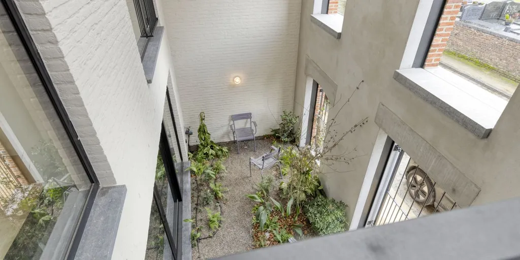 Aed - Modern Loft with Terrace in Dilbeek