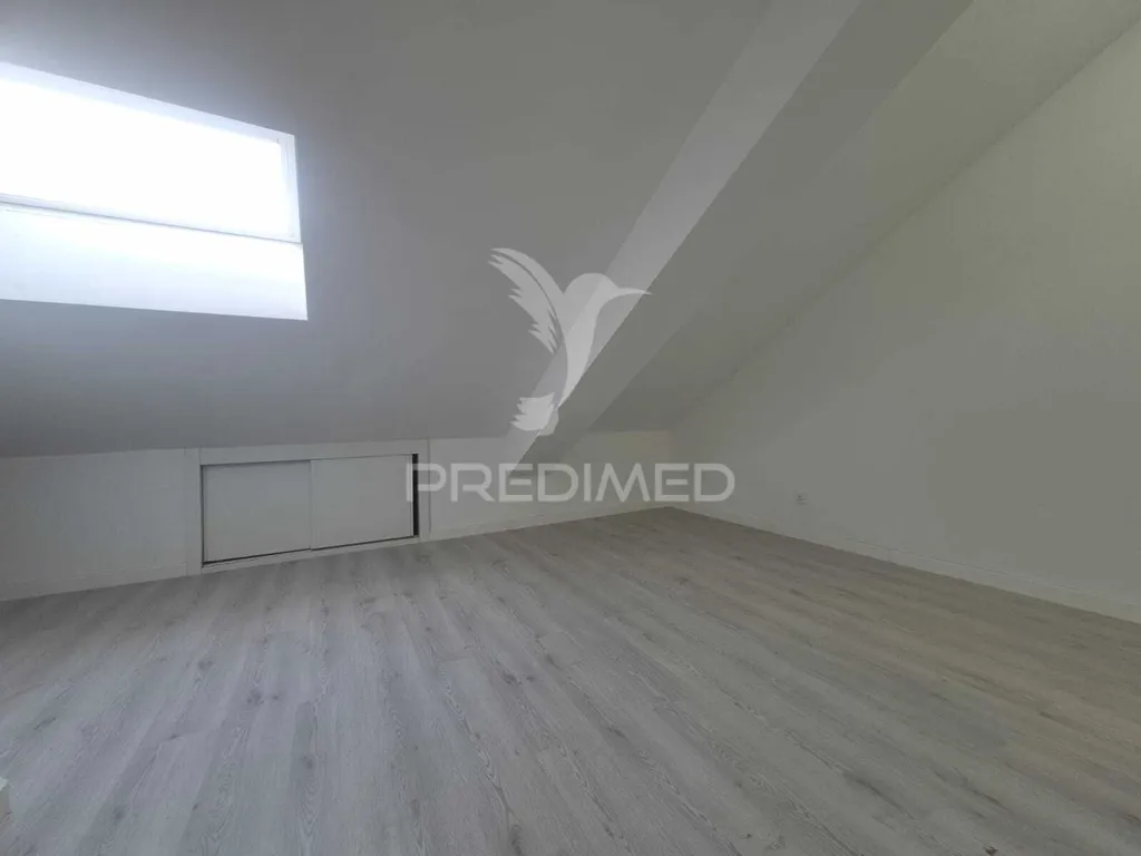 Toad - Duplex Apartment with Sea View in Costa da Caparica