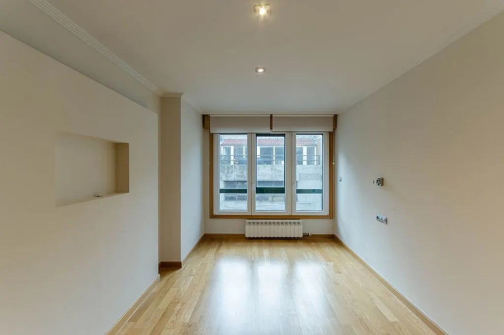 Pièces - Apartment with Sea View on Rubine Avenue