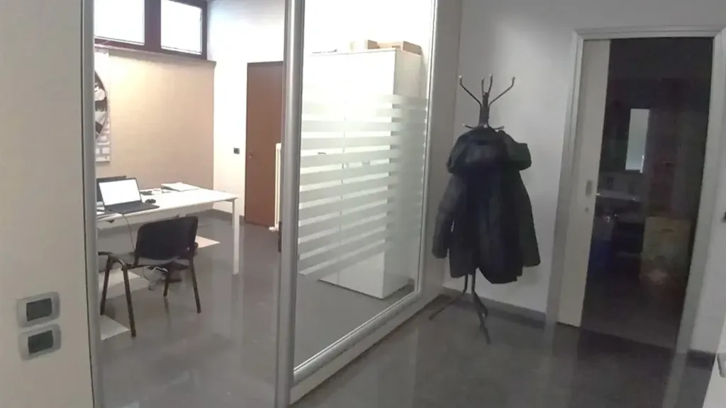 Studio - Bifamiliar Villa with Office Space in Gallarate
