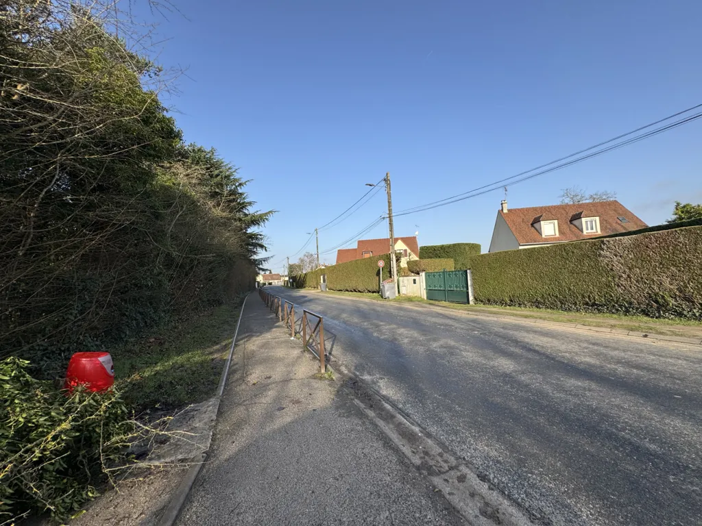 Extérieur - Terrain Constructible au Calme à Perthes