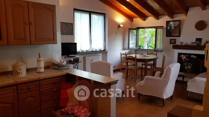 Söögituba - Rustic House with Garden in Pombia