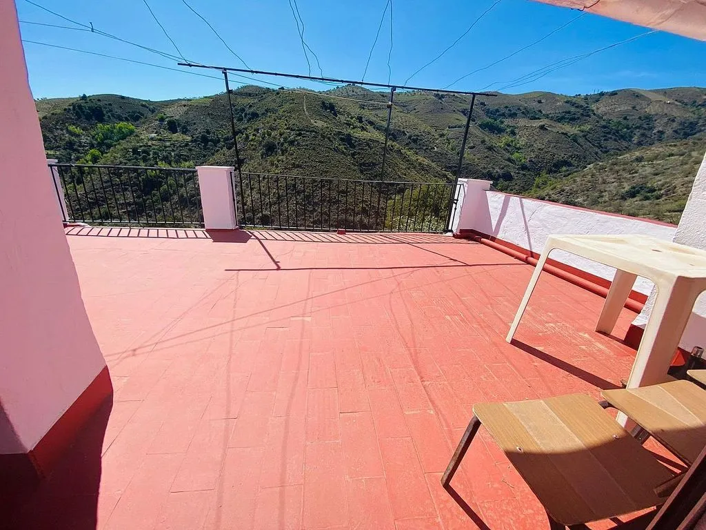 Terrazza - Chalet with Terrace in Sorvilán