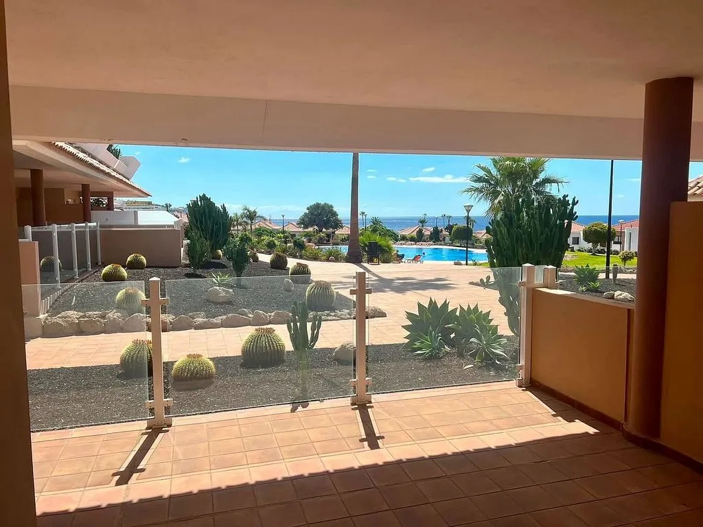 Terrasse - Apartment with Pool and Sea View in Golf del Sur