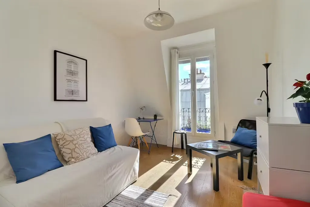 Elutuba - Furnished Flat on Avenue Philippe Auguste, Paris