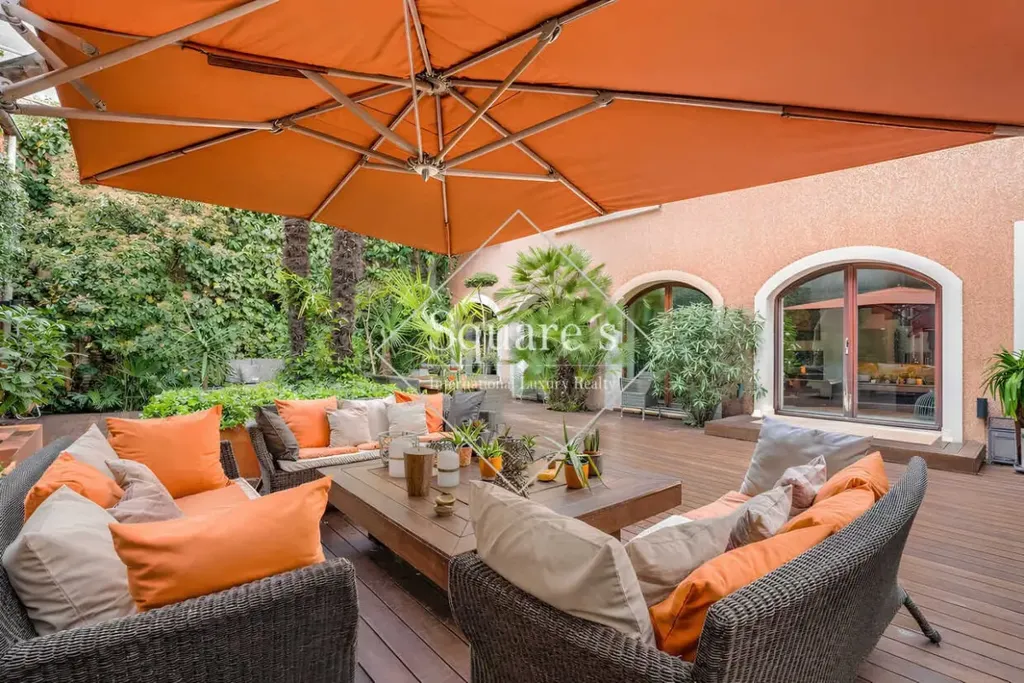 Terrass - Luxury Maison with Patio in Levallois-Perret
